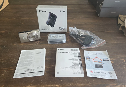 Stunning New Boxed Canon IXUS 285 HS Compact Digital Camera, 20.2 MP - Silver