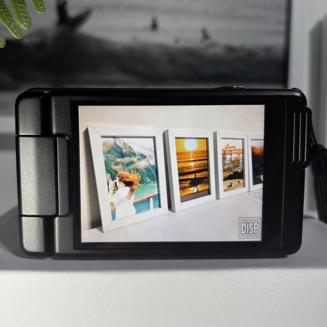 Rare Nikon Coolpix s6900 | 16 megapixel flip screen digital camera