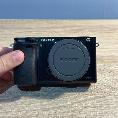 Sony A6000 digital mirrorless camera