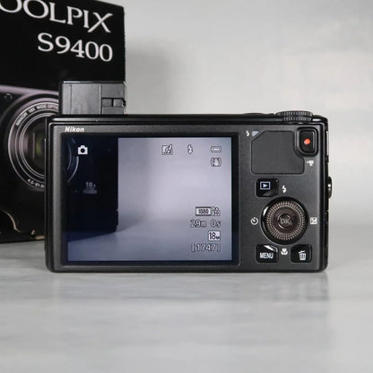 NIKON Coolpix S9400 Digital Camera Black 18.1 MP 18x, Case, SD Card, Boxed
