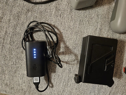 DJI FPV Camera Drone Full Kit (Motion Contoller, DJI FPV Remote Controller 2)