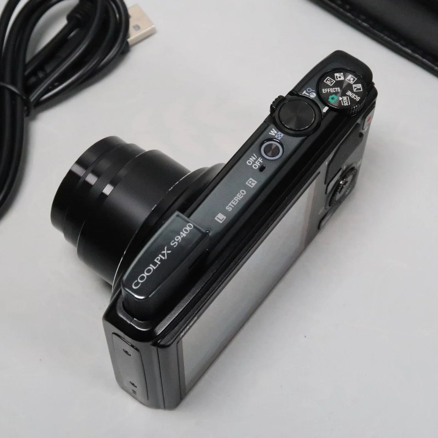 NIKON Coolpix S9400 Digital Camera Black 18.1 MP 18x, Case, SD Card, Boxed